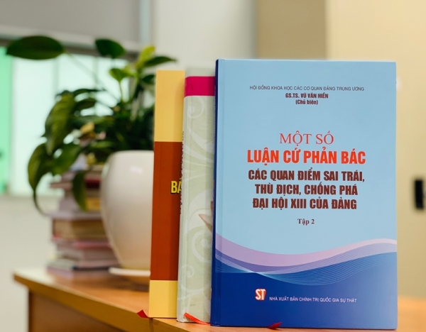 Bảo đảm tính đảng và tính khoa học của khoa học lịch sử và khoa học chính trị trong đấu tranh phản bác các quan điểm sai trái, thù địch