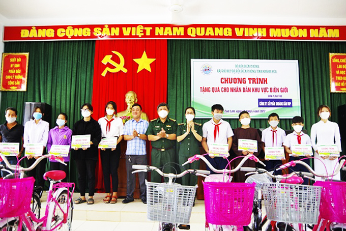 Điểm tựa cho phụ nữ và trẻ em nghèo