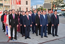 Lễ chào cờ tháng 2 với chủ đề “Dưới cờ Đảng vẻ vang - Khánh Hòa cùng cả nước tiến mạnh trong kỷ nguyên vươn mình của dân tộc”