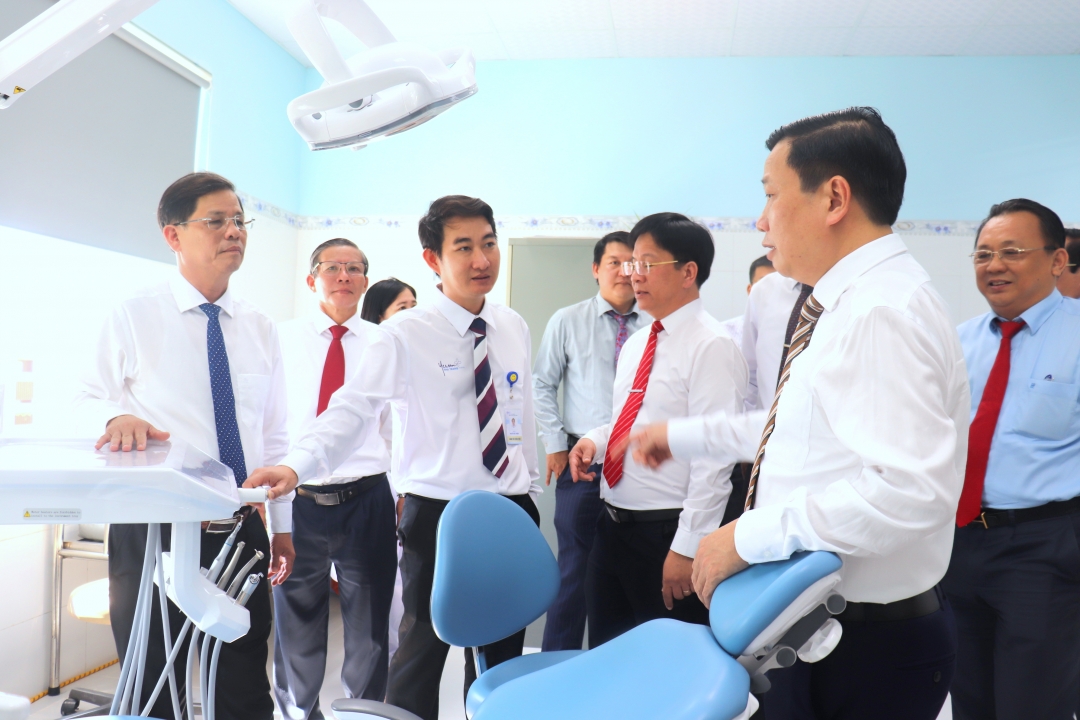 Mở rộng, phát triển mạng lưới y tế