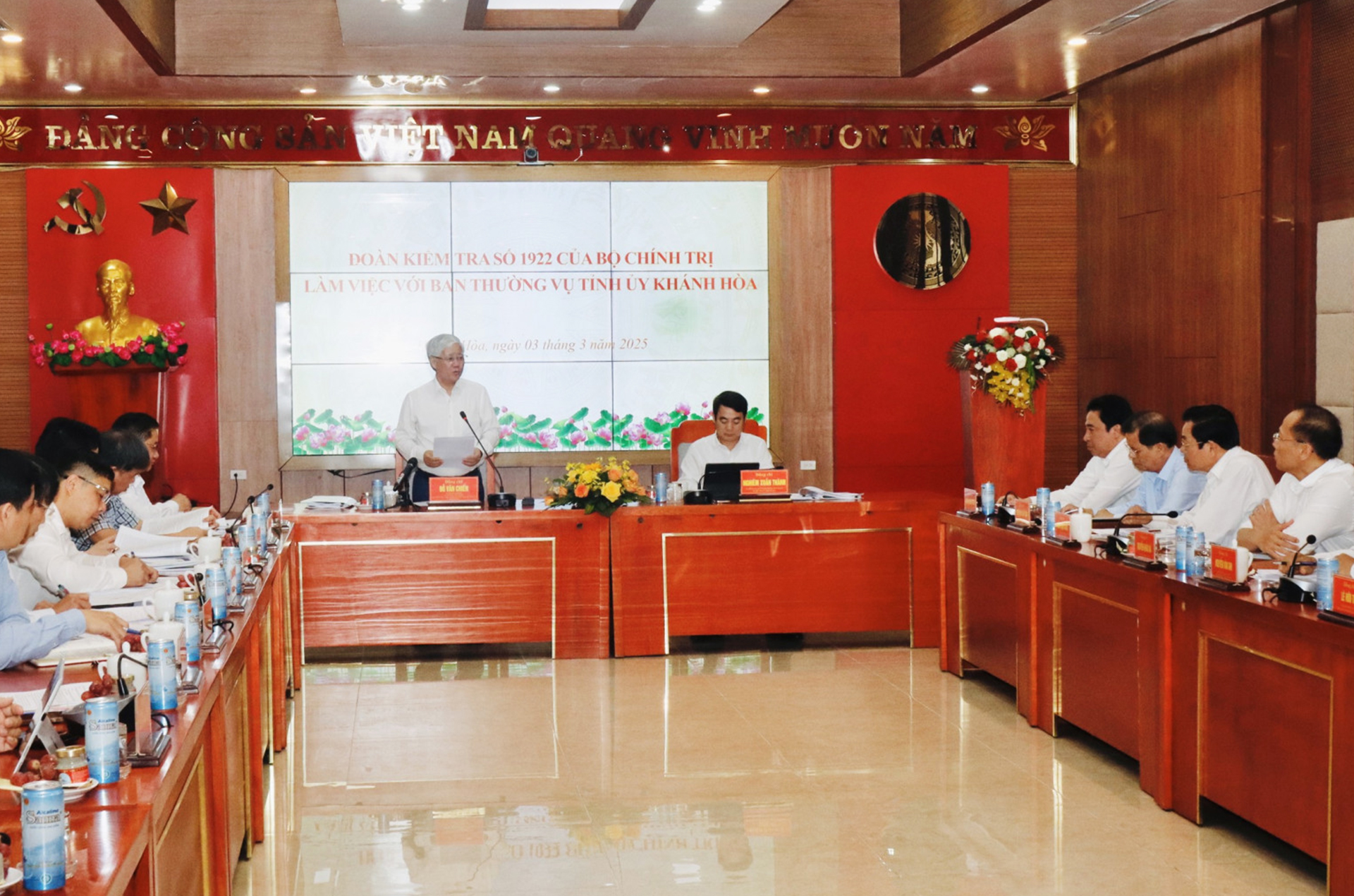 Công bố quyết định kiểm tra của Bộ Chính trị, Ban Bí thư đối với Ban Thường vụ Tỉnh ủy Khánh Hòa
