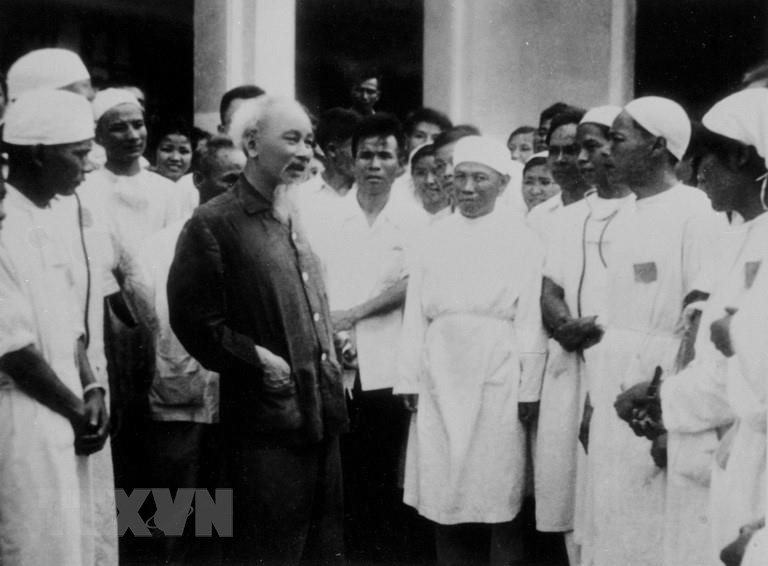 Nâng cao y đức cho cán bộ y tế theo tư tưởng Hồ Chí Minh