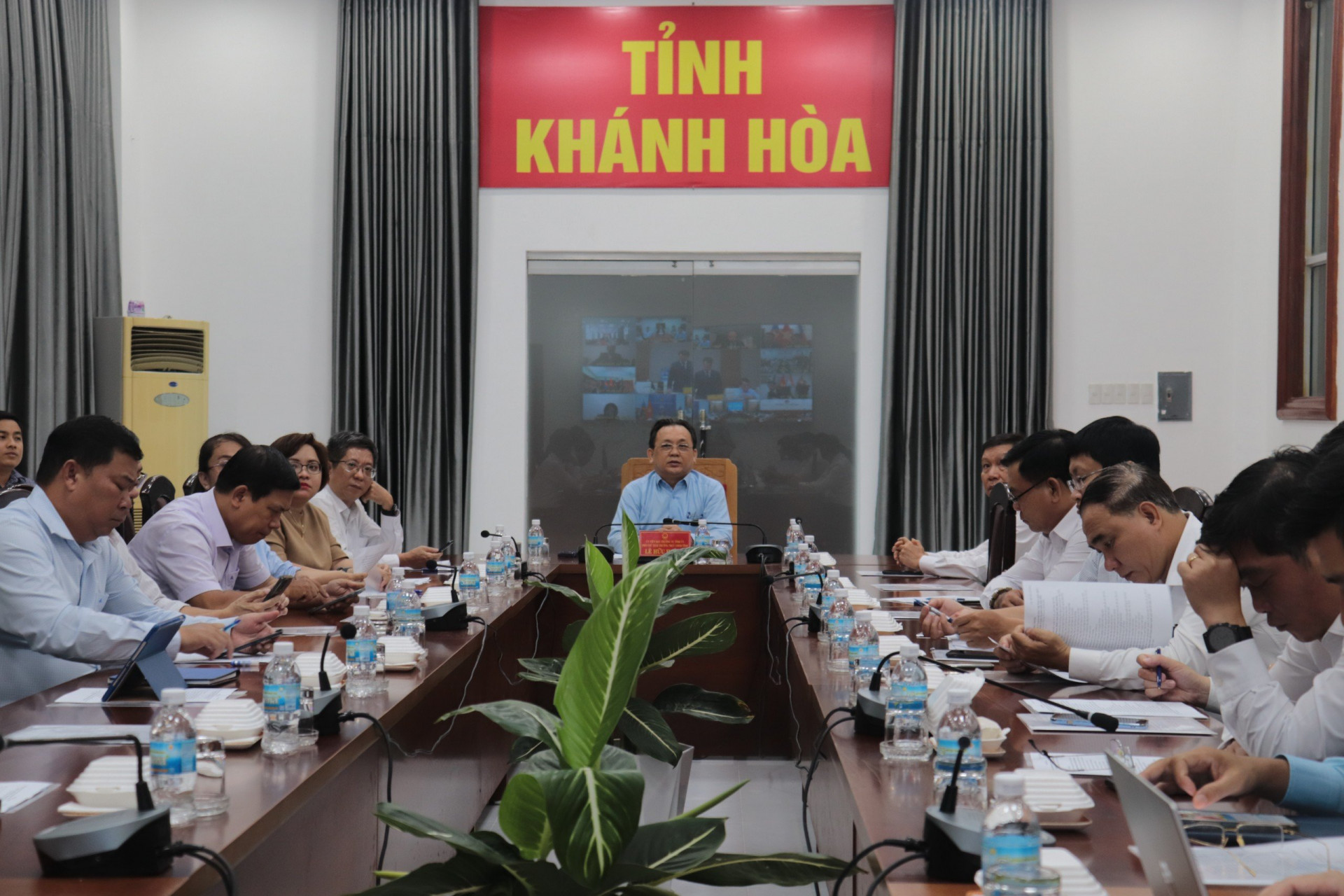 Hội nghị trực tuyến về công tác ngoại giao kinh tế