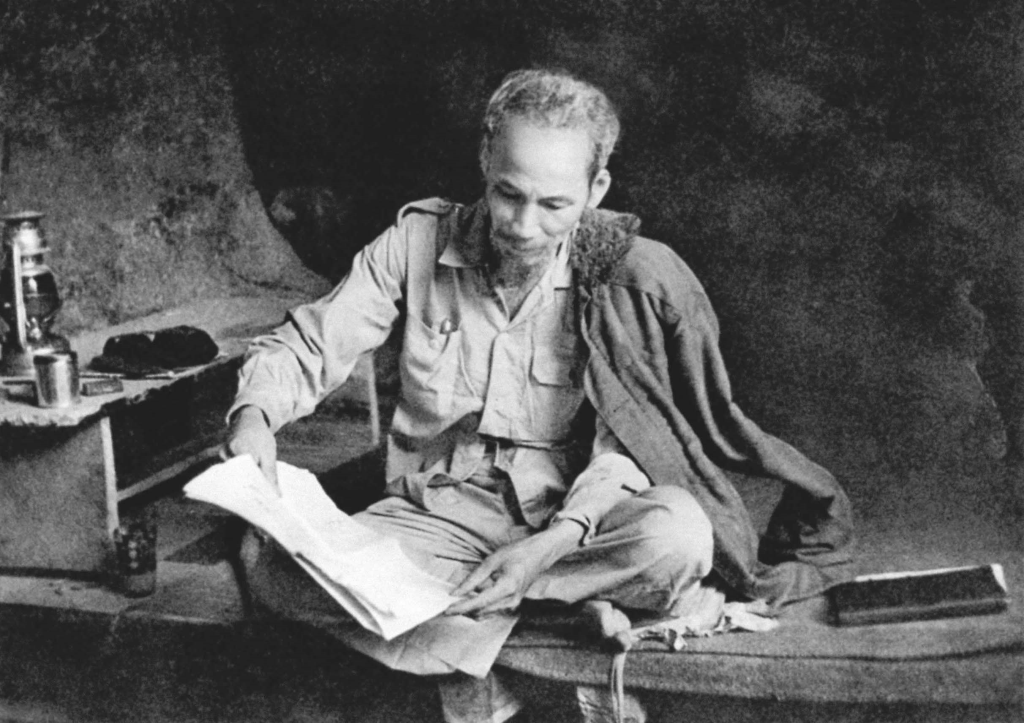 Tư liệu ảnh Chủ tịch Hồ Chí Minh từ năm 1945 - 1954