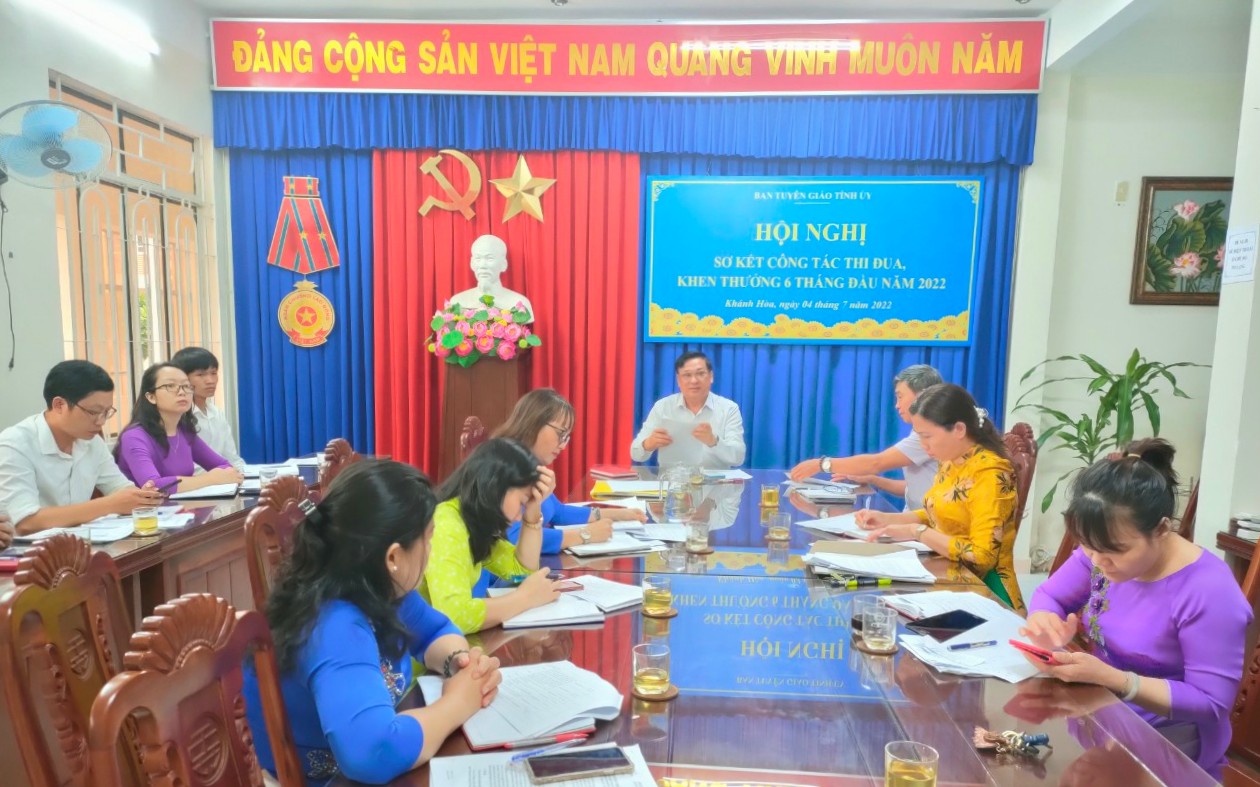 Sơ kết công tác thi đua, khen thưởng 6 tháng đầu năm 2022