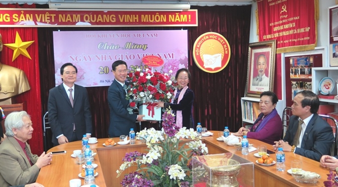 Tri ân những đóng góp cho sự nghiệp phát triển của nền giáo dục nước nhà