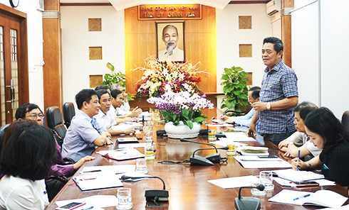 Giao ban với các cơ quan tham mưu của Tỉnh ủy