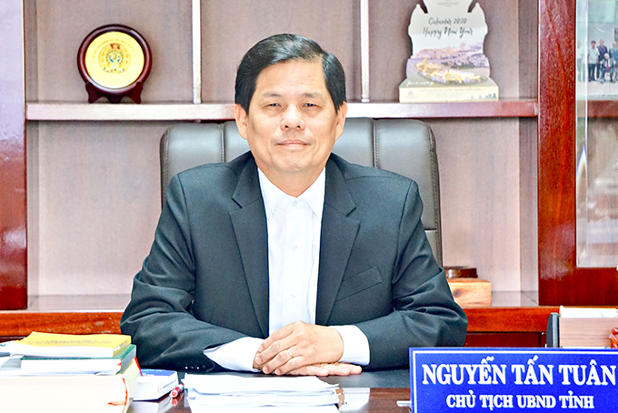 Đoàn kết vượt qua khó khăn, hoàn thành tốt nhiệm vụ năm 2020