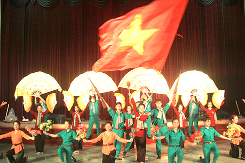 Nhịp cầu truyền hình mừng xuân