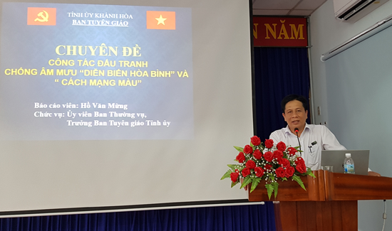 Khai mạc lớp bồi dưỡng chính trị hè năm 2018