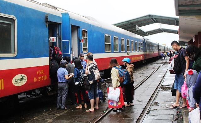 Lưu ý đối với hành khách mua vé tàu Tết