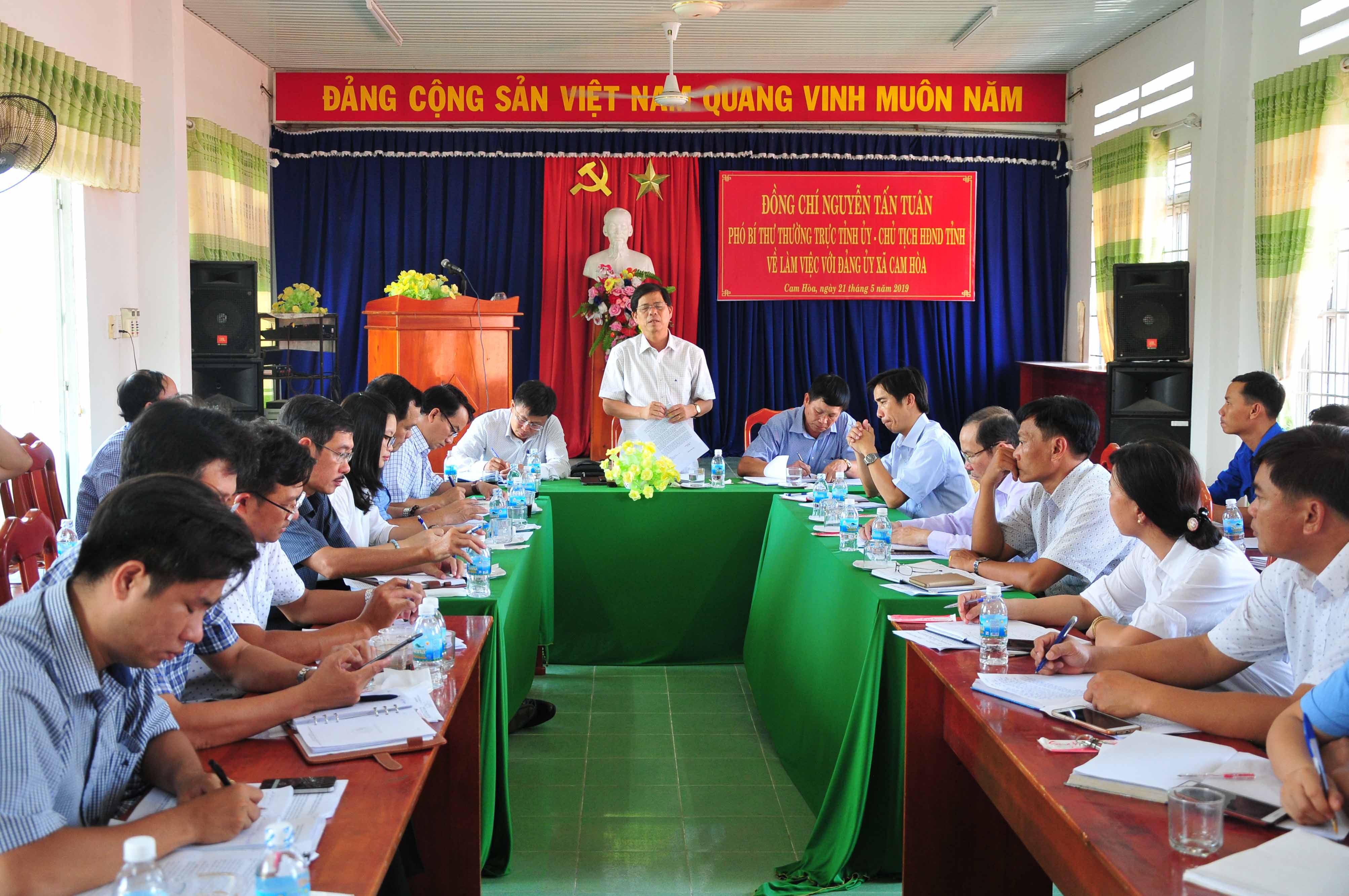 Xã Cam Hòa cần sớm chuyển đổi cơ cấu cây trồng phù hợp