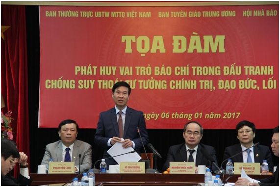 "Phát huy vai trò báo chí trong đấu tranh chống suy thoái tư tưởng, chính trị, đạo đức, lối sống''