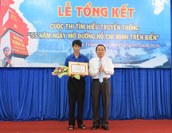 Nâng cao trách nhiệm, nghĩa vụ của tuổi trẻ đối với biển, đảo quê hương