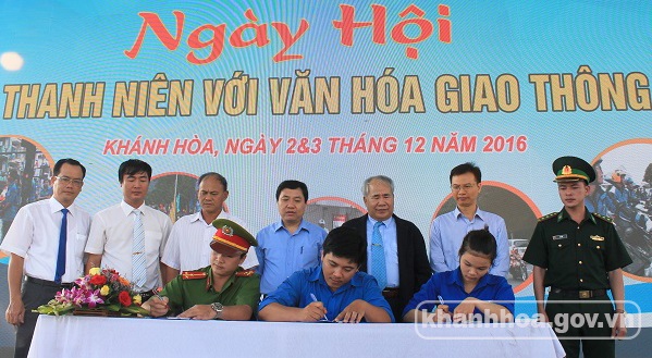 Phát động Ngày hội Thanh niên với văn hóa giao thông năm 2016