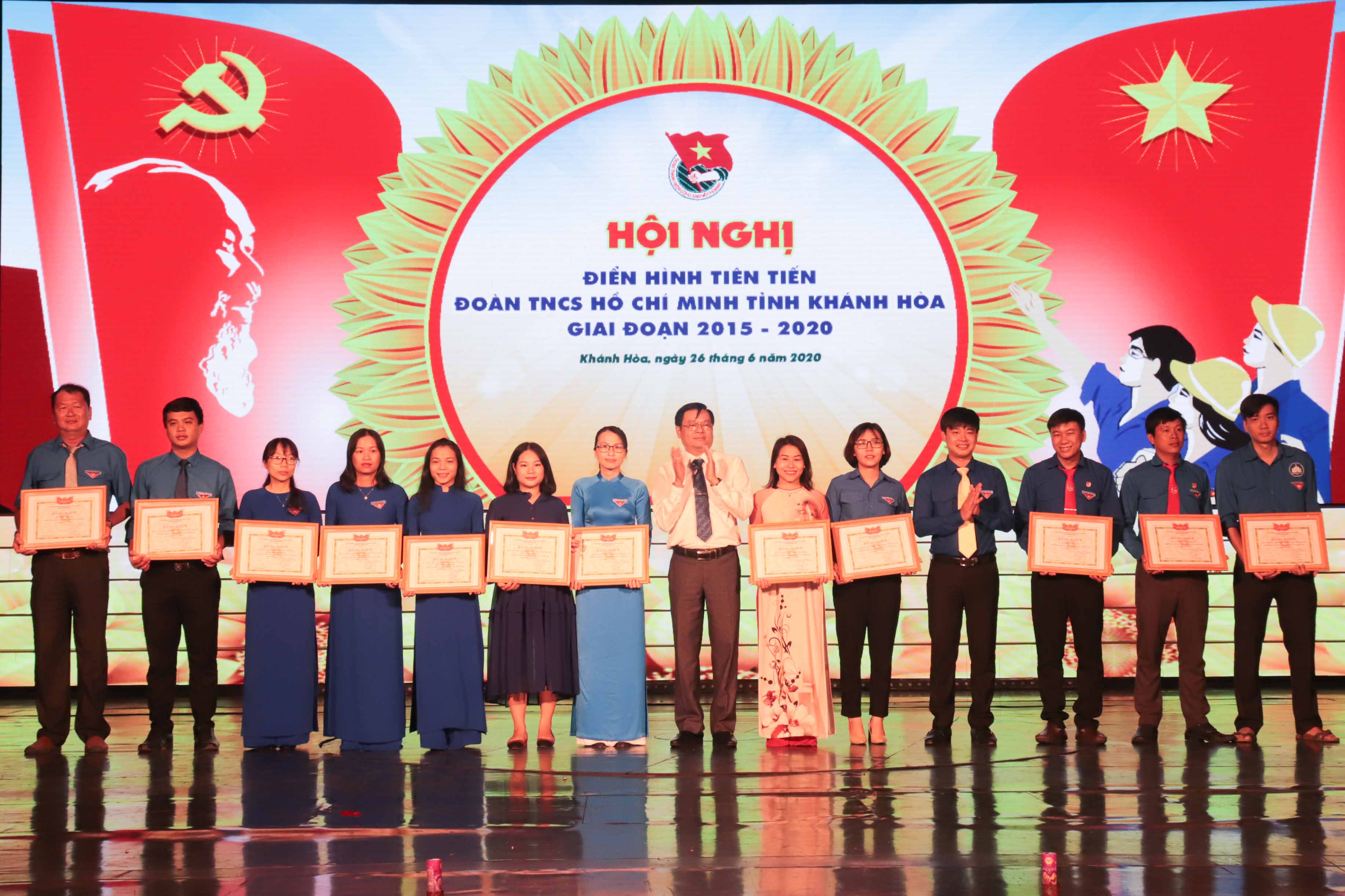 Tỉnh đoàn Khánh Hòa tuyên dương 50 tập thể, 53 cá nhân tiêu biểu