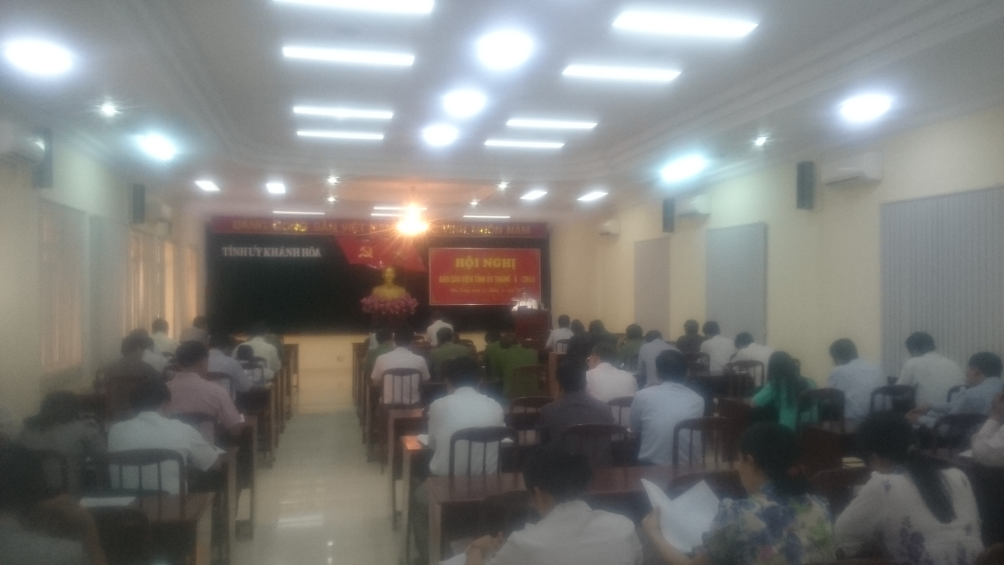 Hội nghị Báo cáo viên Tỉnh ủy tháng 6/2016