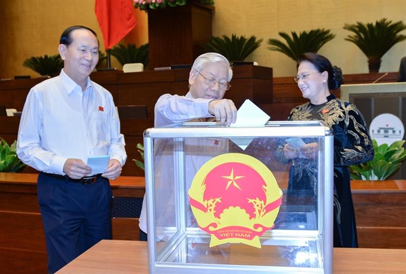 Quốc hội phê chuẩn việc miễn nhiệm chức vụ Bộ trưởng Bộ Giao thông Vận tải và chức vụ Tổng Thanh tra Chính phủ