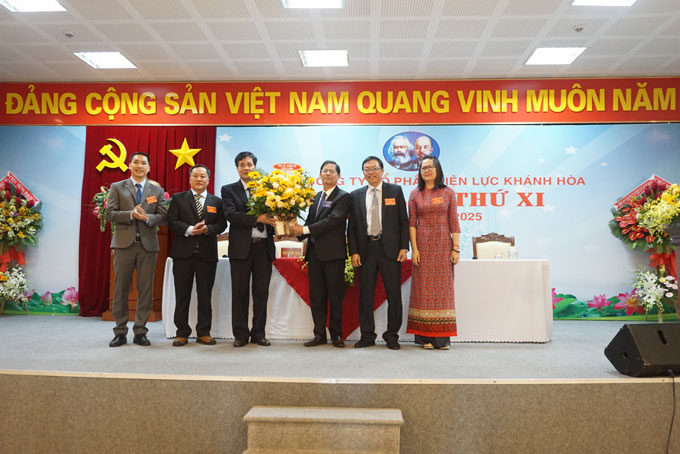 Đại hội Đảng bộ Công ty Cổ phần Điện lực Khánh Hòa lần thứ XI