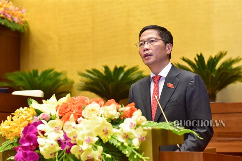 QUỐC HỘI NGHE TỜ TRÌNH DỰ ÁN LUẬT SỬA ĐỔI, BỔ SUNG MỘT SỐ ĐIỀU CỦA LUẬT KINH DOANH BẢO HIỂM, LUẬT SỞ HỮU TRÍ TUỆ