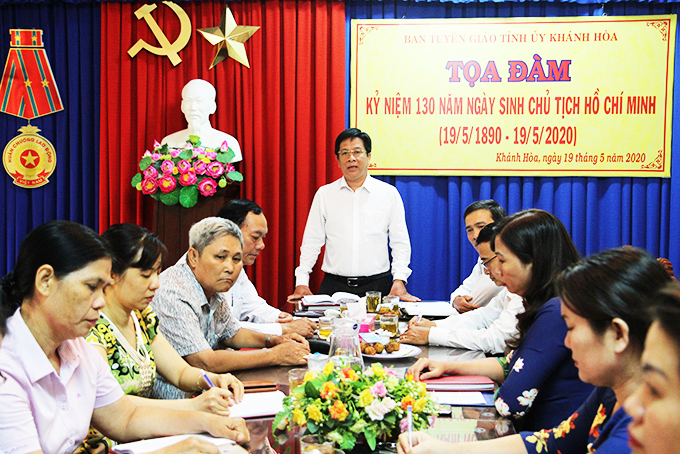 Cán bộ, đảng viên, công chức Ban Tuyên giáo Tỉnh ủy học Bác về tư tưởng trọng dân, vì dân