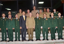 Bí thư thứ nhất Ban Chấp hành Trung ương Đảng, Chủ tịch Hội đồng Nhà nước và Hội đồng Bộ trưởng Cu-ba, Đại tướng Ra-un Cát-xtơ-rô tiếp Đại tướng Ngô Xuân Lịch