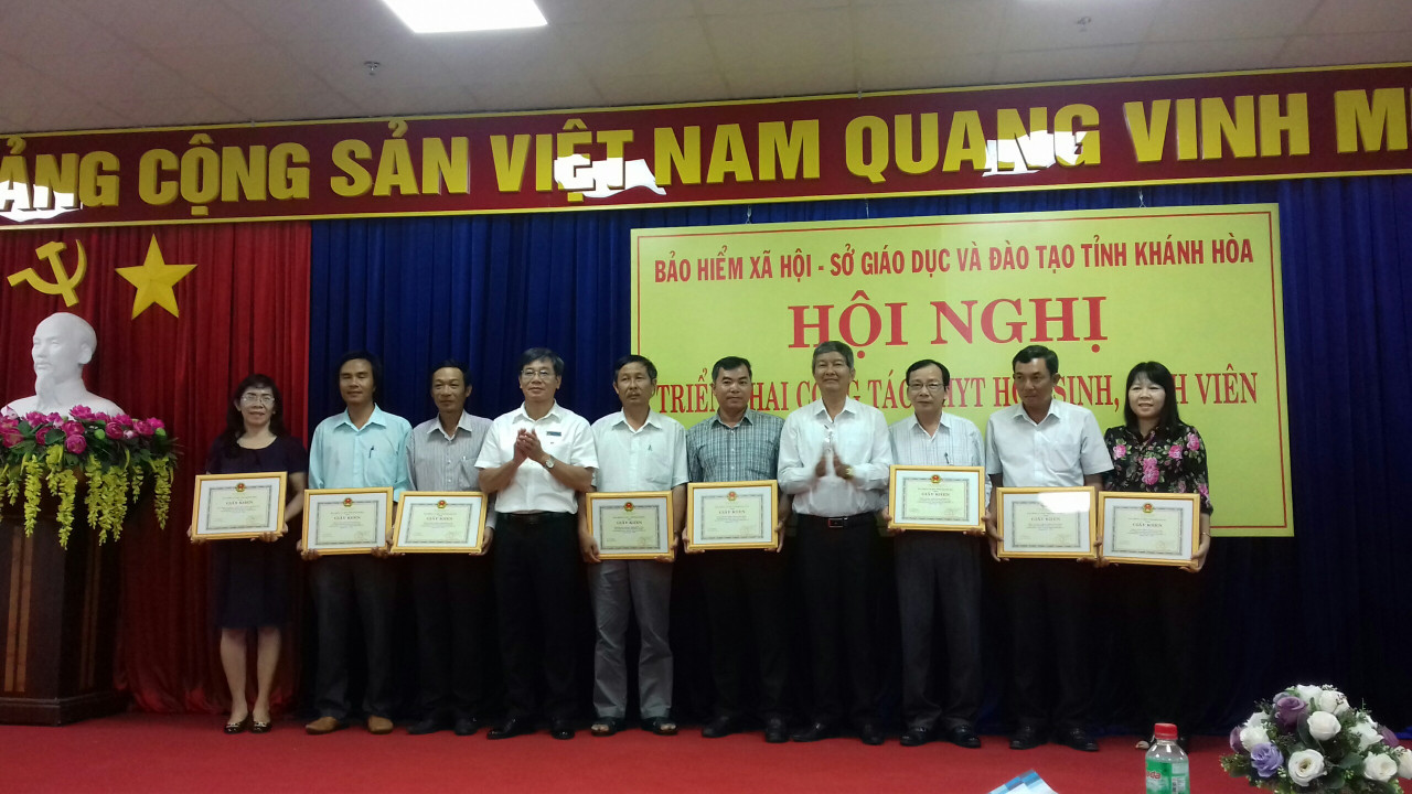 Tổng kết công tác Bảo hiểm Y tế cho học sinh, sinh viên năm học 2017-2018