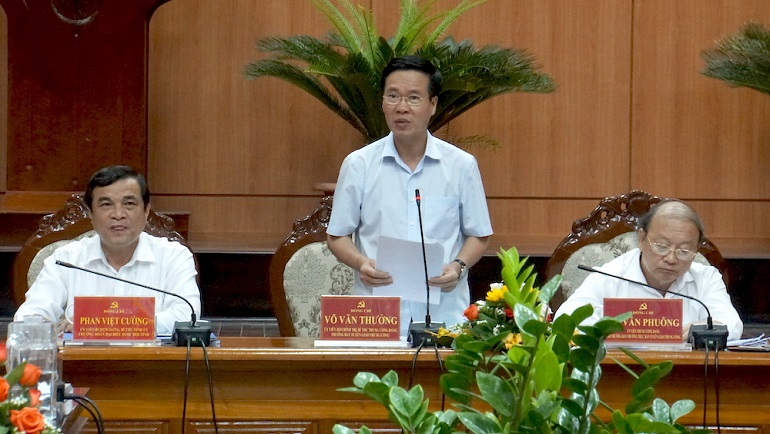 Tập trung tham mưu chuẩn bị tổ chức đại hội đảng các cấp