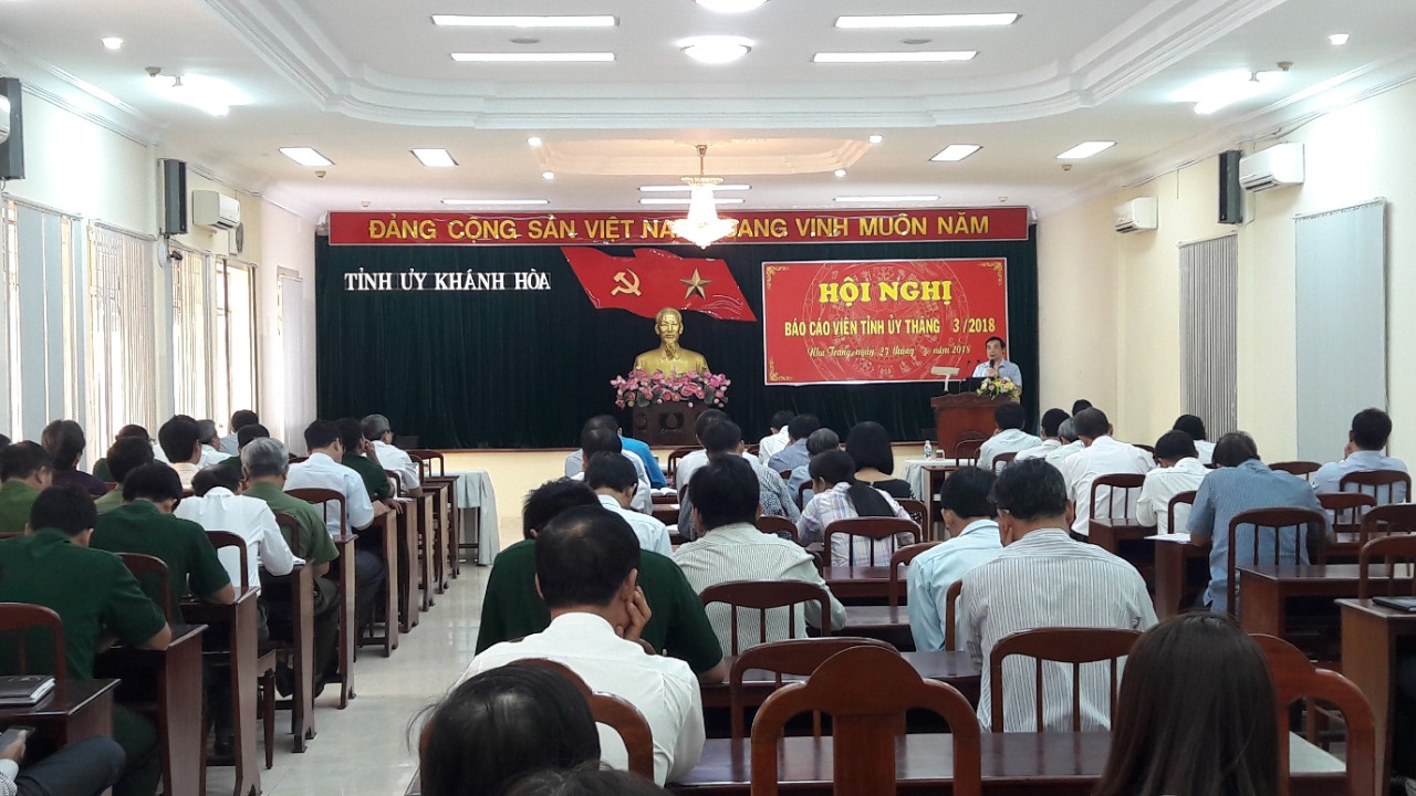 Tiếp tục tuyên truyền việc thực hiện Nghị quyết Trung ương 4 (khóa XII) gắn với thực hiện Chỉ thị số 05 của Bộ Chính trị theo chuyên đề năm 2018