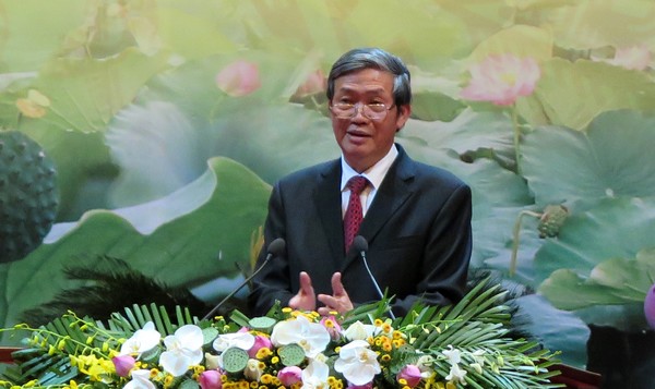 “Đổi mới mạnh mẽ trong học tập, quán triệt Nghị quyết Đại hội XII của Đảng”
