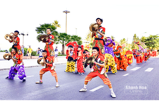 Mùa lễ hội biển
