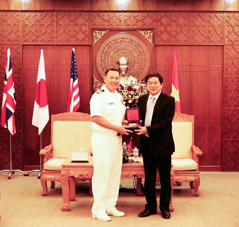 Lãnh đạo tỉnh tiếp đoàn công tác Chương trình đối tác Thái Bình Dương