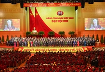 Chỉ thị của Bộ Chính trị về việc nghiên cứu, học tập, quán triệt, tuyên truyền và triển khai thực hiện Nghị quyết Đại hội đại biểu toàn quốc lần thứ XIII của Đảng