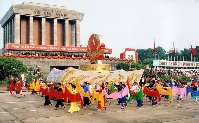 Không được diễn giải lịch sử một cách tùy tiện