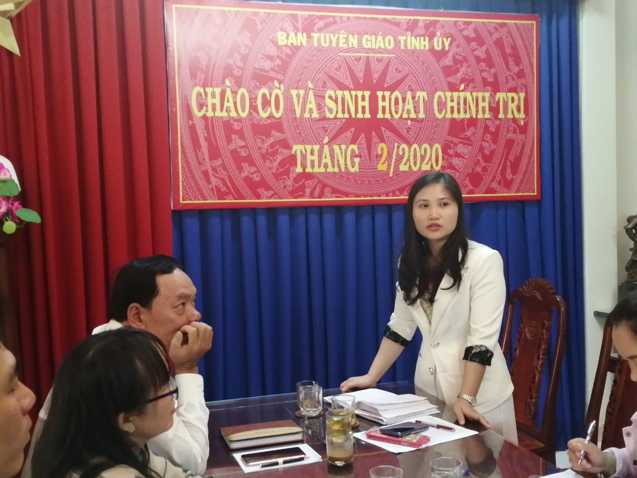 Chi bộ Ban Tuyên giáo Tỉnh ủy tổ chức sinh hoạt chuyên đề  kỷ niệm 90 năm Ngày thành lập Đảng Cộng sản Việt Nam
