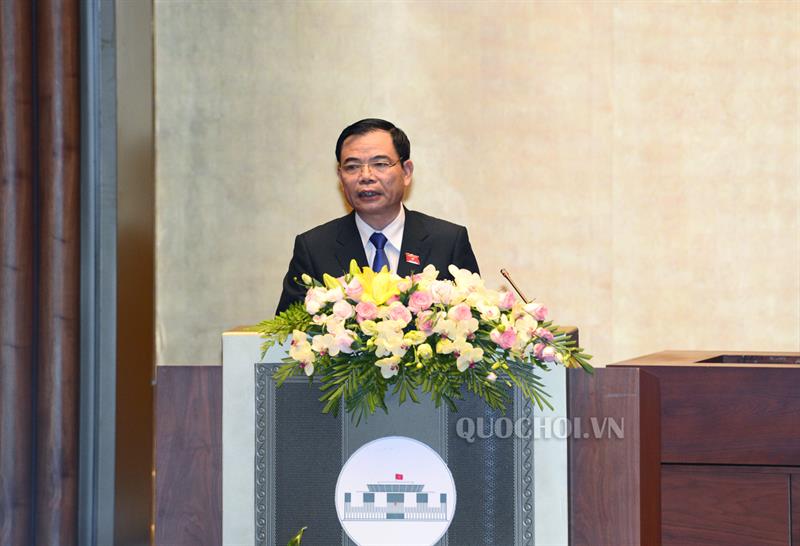 QUỐC HỘI NGHE TỜ TRÌNH VÀ BÁO CÁO THẨM TRA VỀ DỰ ÁN LUẬT TRỒNG TRỌT