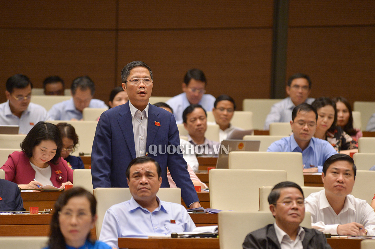 CHẤT VẤN BỘ TRƯỞNG BỘ CÔNG THƯƠNG VỀ QUY HOẠCH QUẢN LÝ VẬN HÀNH THỦY ĐIỆN NHỎ VÀ VỪA