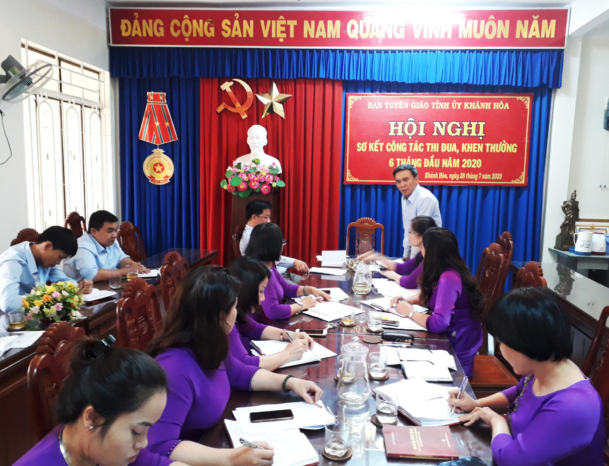 Sinh hoạt chuyên đề kỷ niệm 90 năm Ngày truyền thống ngành Tuyên giáo (01/8/1930 – 01/8/2020)