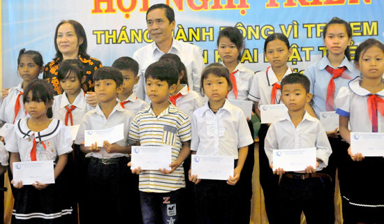 Khánh Hòa phát động Tháng hành động vì trẻ em năm 2017
