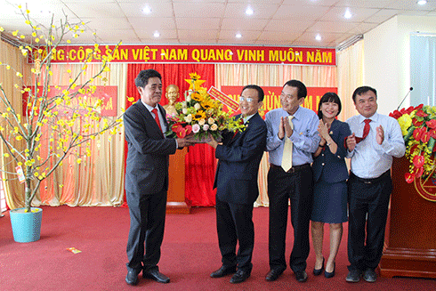 Lãnh đạo tỉnh phát động phong trào thi đua lao động, sản xuất và Tết trồng cây