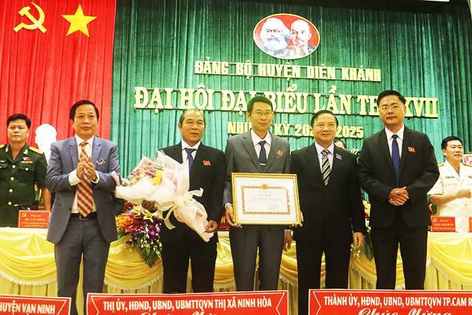 Đại hội Đảng bộ huyện Diên Khánh lần thứ XVII