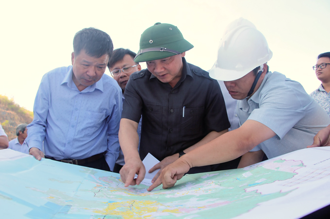 Ưu tiên nước sinh hoạt cho người dân