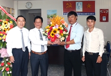 Đồng chí Trưởng ban Tuyên giáo Tỉnh ủy thăm các cơ quan báo chí