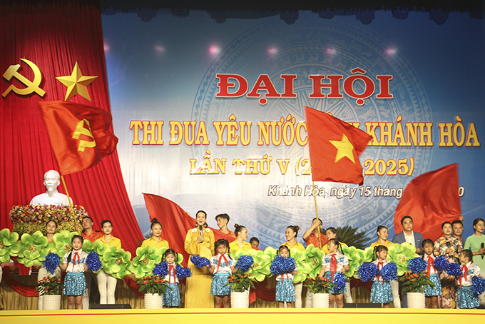 Tiếp tục đổi mới công tác thi đua, khơi dậy sức mạnh toàn tỉnh