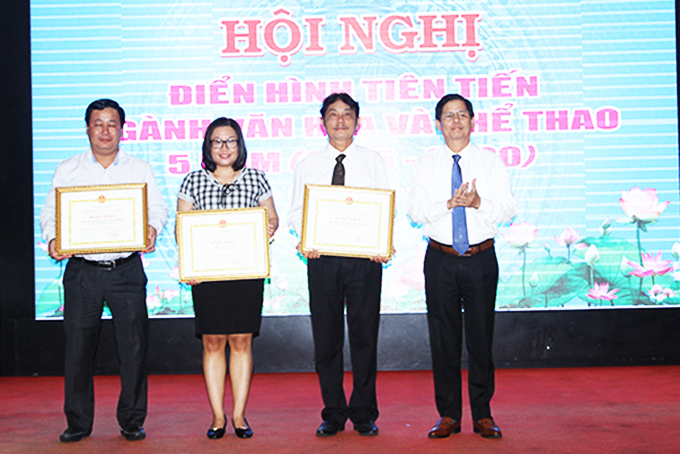 Hội nghị điển hình tiên tiến ngành Văn hóa và Thể thao