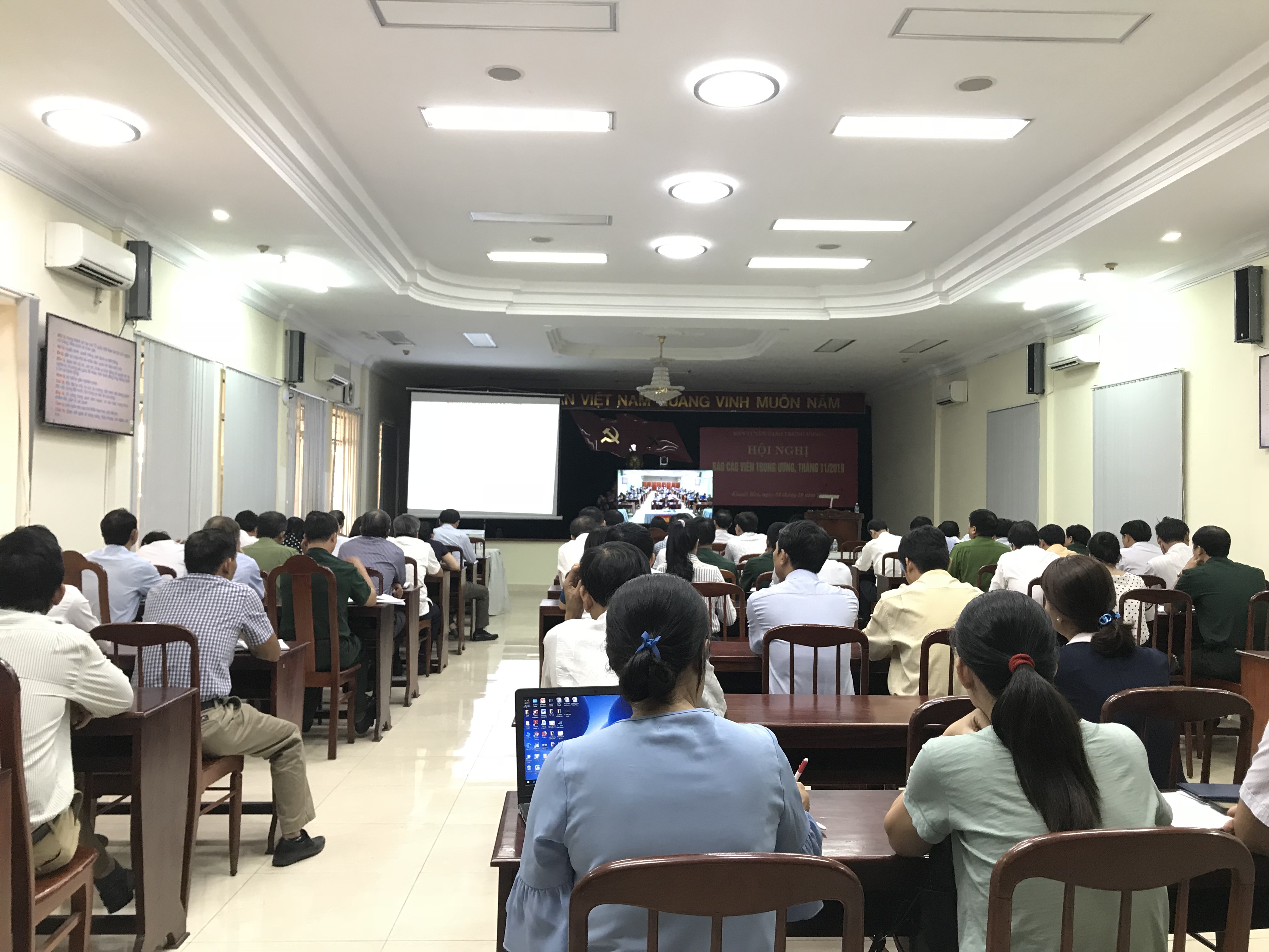 Hội nghị Báo cáo viên Trung ương tháng 11 năm 2019