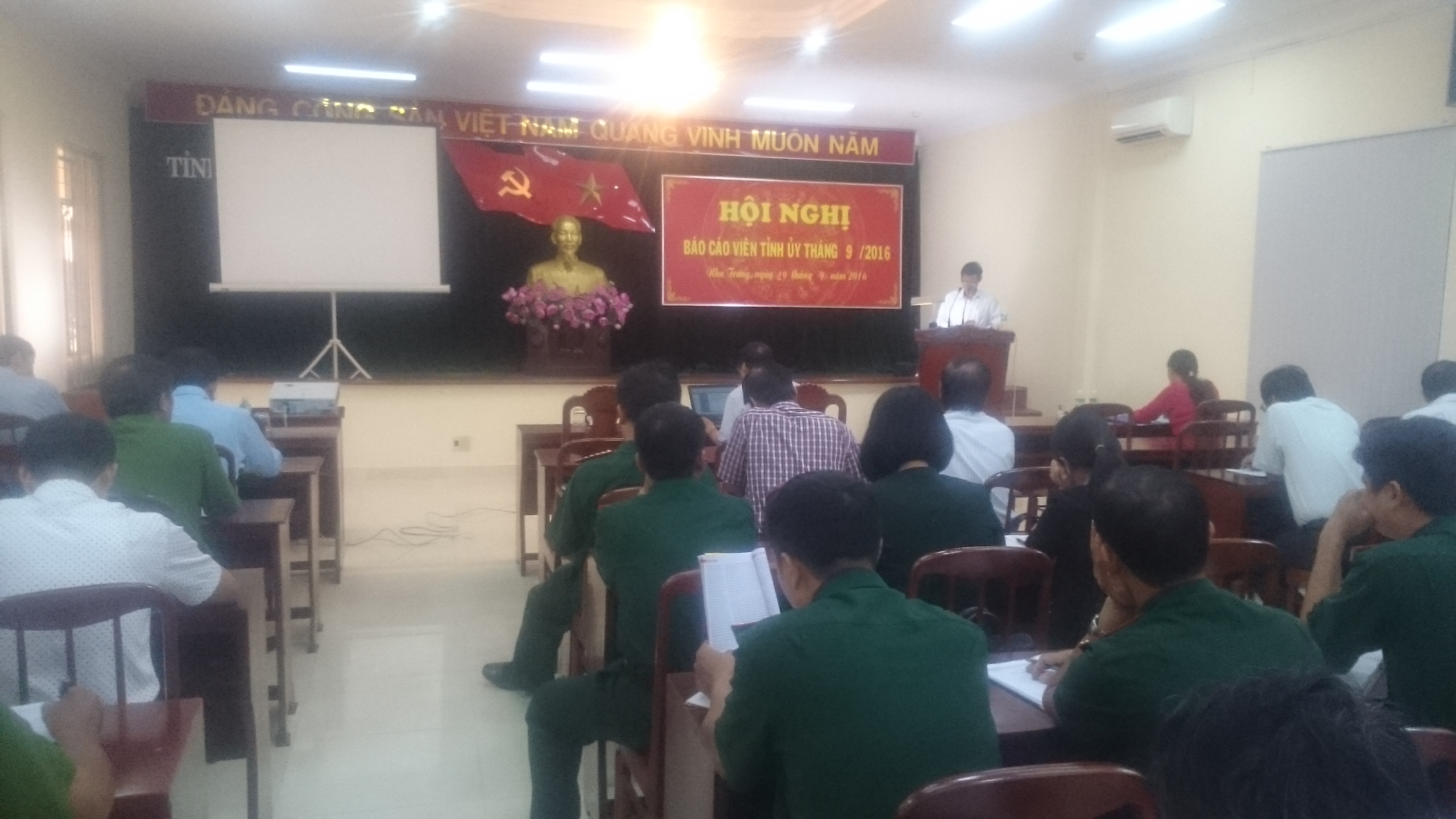 Ban Tuyên giáo Tỉnh ủy tổ chức Hội nghị Báo cáo viên tháng 9/2016