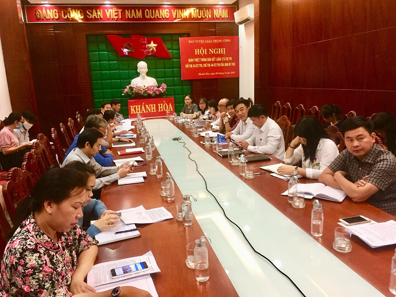 Tỉnh ủy Khánh Hòa ban hành Kế hoạch học tập, quán triệt và triển khai thực hiện Chỉ thị số 44-CT/TW, ngày 16/4/2020 của Ban Bí thư về đổi mới,  nâng cao chất lượng, hiệu quả công tác xuất bản, phát hành và nghiên cứu, học tập sách lý luận, chính trị