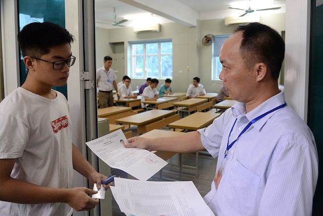 Những vật dụng thí sinh được và không được mang vào phòng thi