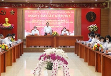 Phó Chủ tịch Quốc hội Đỗ Bá Tỵ giám sát, kiểm tra công tác bầu cử tại Khánh Hòa